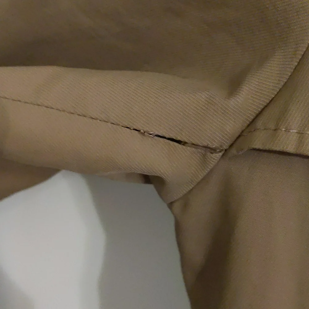 Classic Tommy Hilfiger Double-breasted Trench w/ Hood, Belt,& Pockets sz XS, Tan - Picture 7 of 14